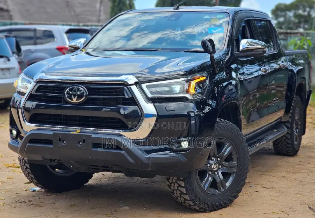 Toyota Hilux 2020 Black