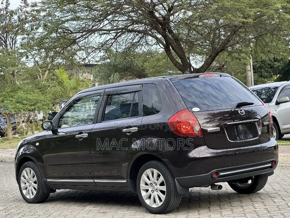 Mazda Verisa 2008 Maroon