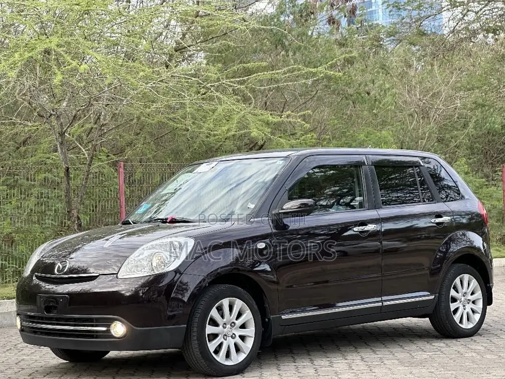 Mazda Verisa 2008 Maroon