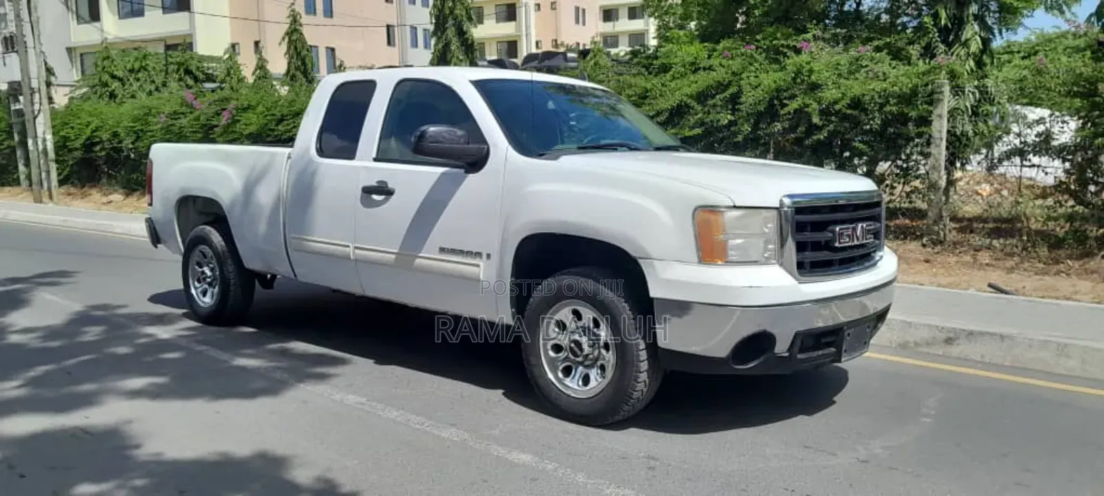 GMC Sierra 2006 White