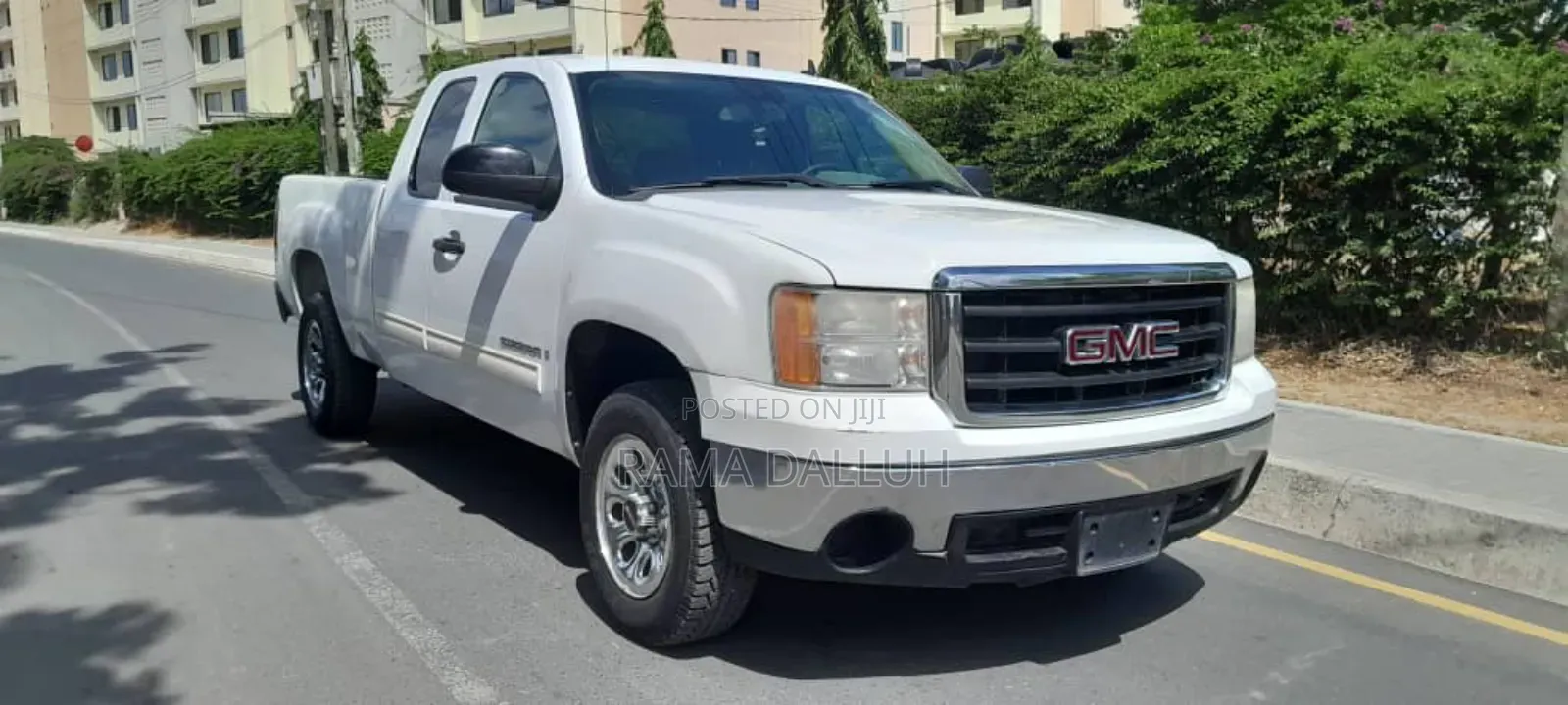 GMC Sierra 2006 White