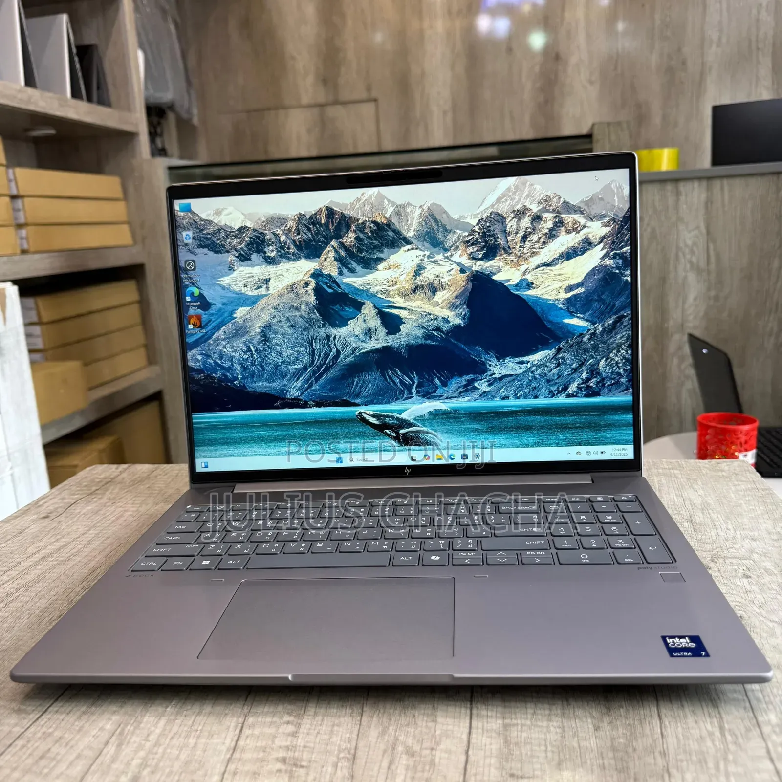New Laptop HP 32GB Intel Core Ultra 7 SSD 1T