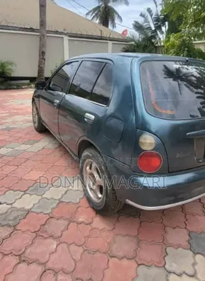 Toyota Starlet 2000 Green