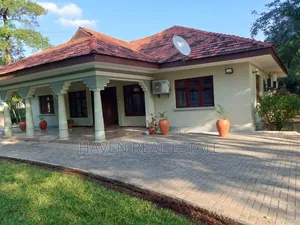 5bdrm House in Oyster Bay for rent