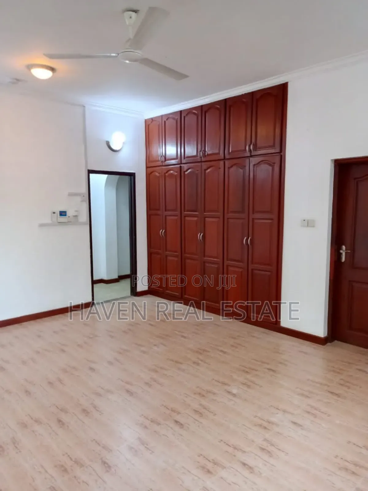 5bdrm House in Oyster Bay for rent