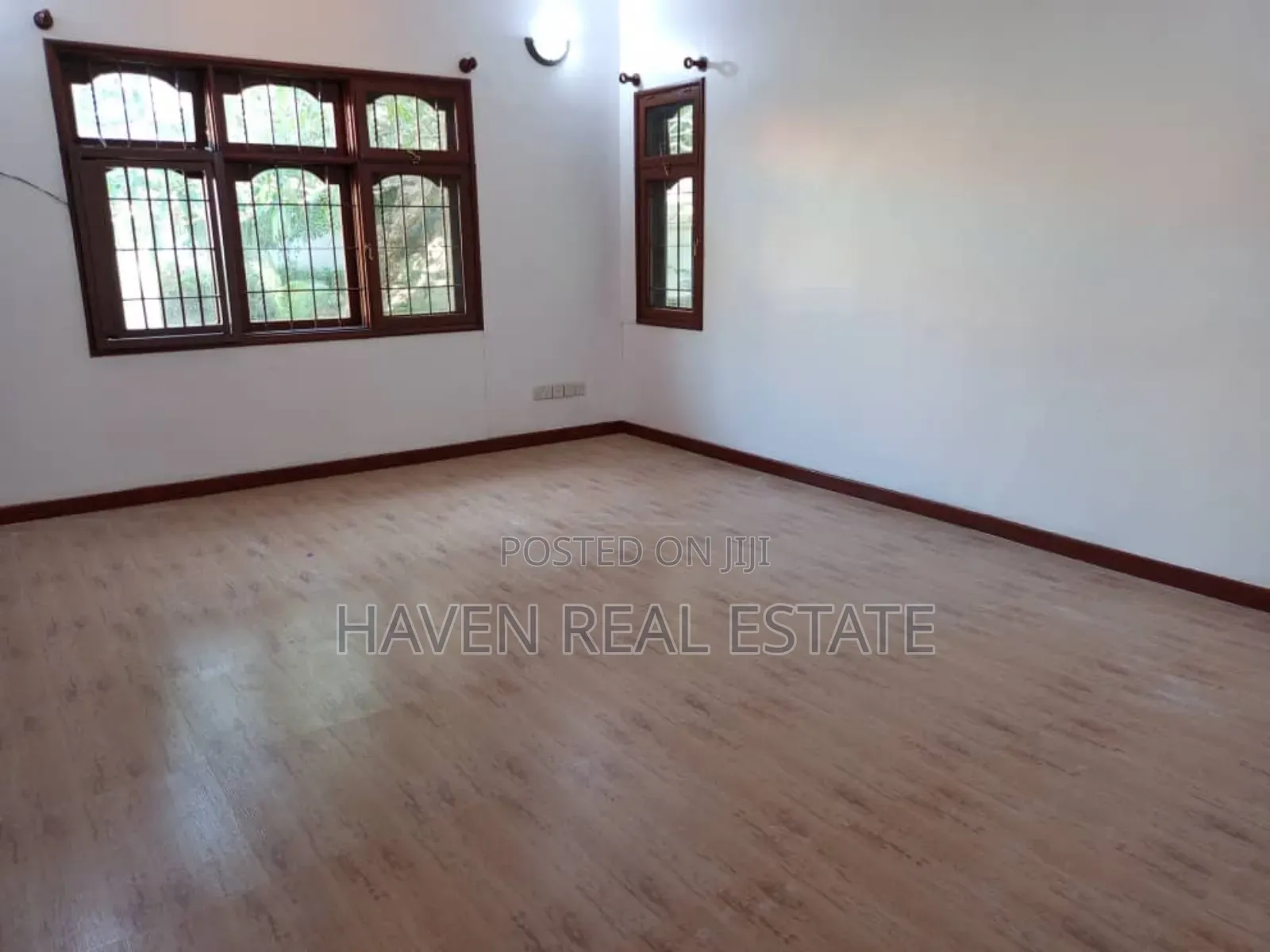 5bdrm House in Oyster Bay for rent