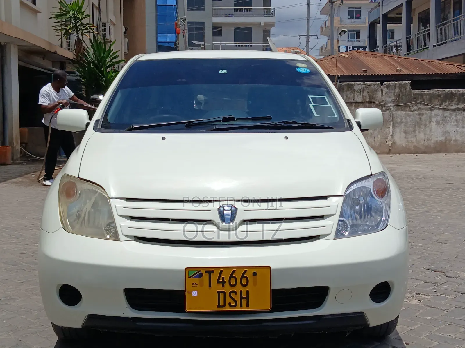 Toyota IST 2004 White