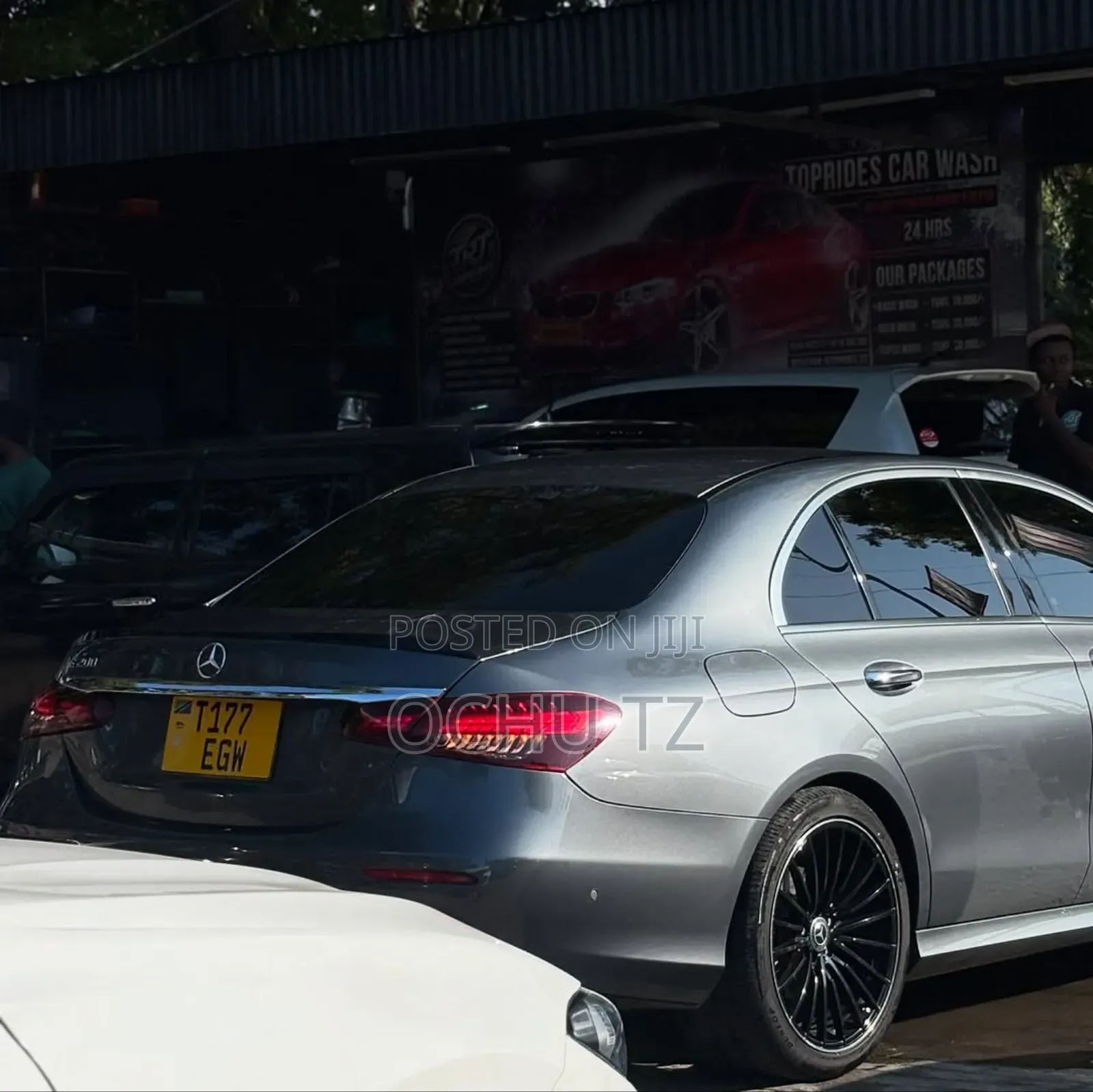 Mercedes-Benz E200 2017 Gray