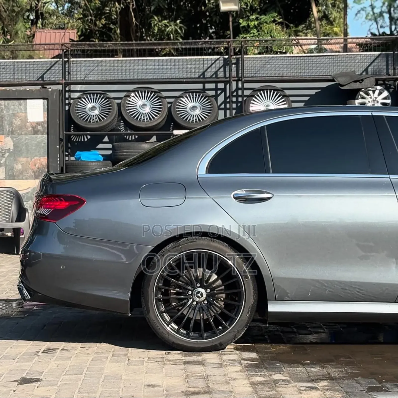 Mercedes-Benz E200 2017 Gray