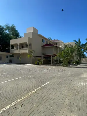 15bdrm House in Oyster Bay for rent