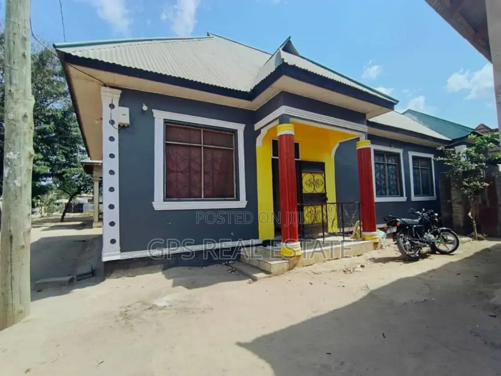 7bdrm House in Chanika Mwisho, Ilala for sale