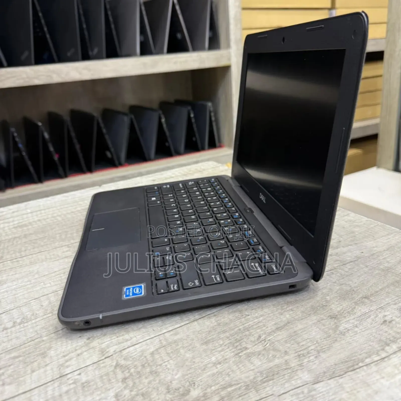 Laptop Dell Latitude 3189 4GB Intel Pentium SSD 128GB