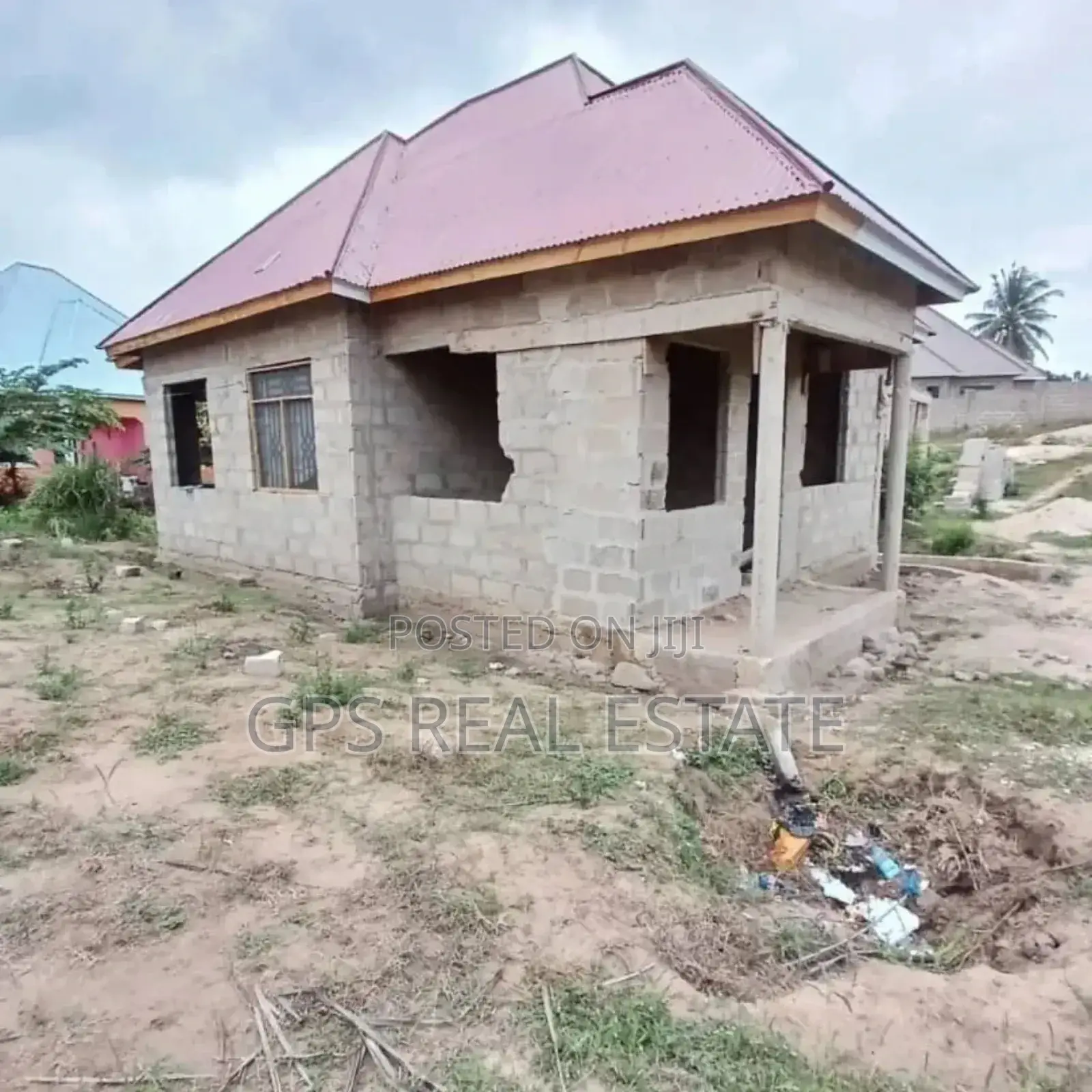 3bdrm Maisonette in Mbezi Makabe, Kinondoni for sale