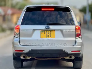Subaru Forester 2011 Silver