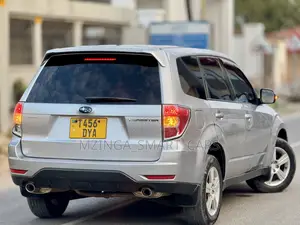 Subaru Forester 2011 Silver