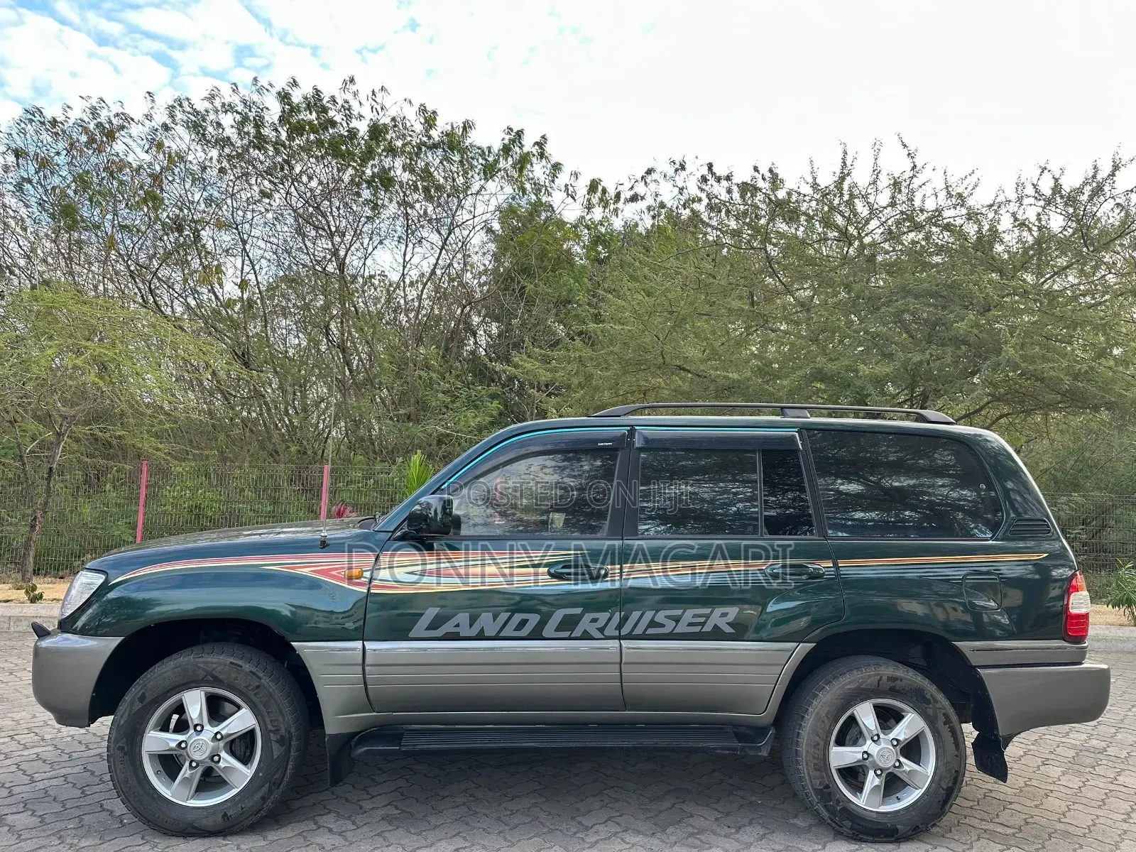Toyota Land Cruiser 1998 Green
