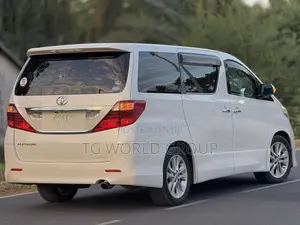 Toyota Alphard 2.4 Petrol FWD 2009 White