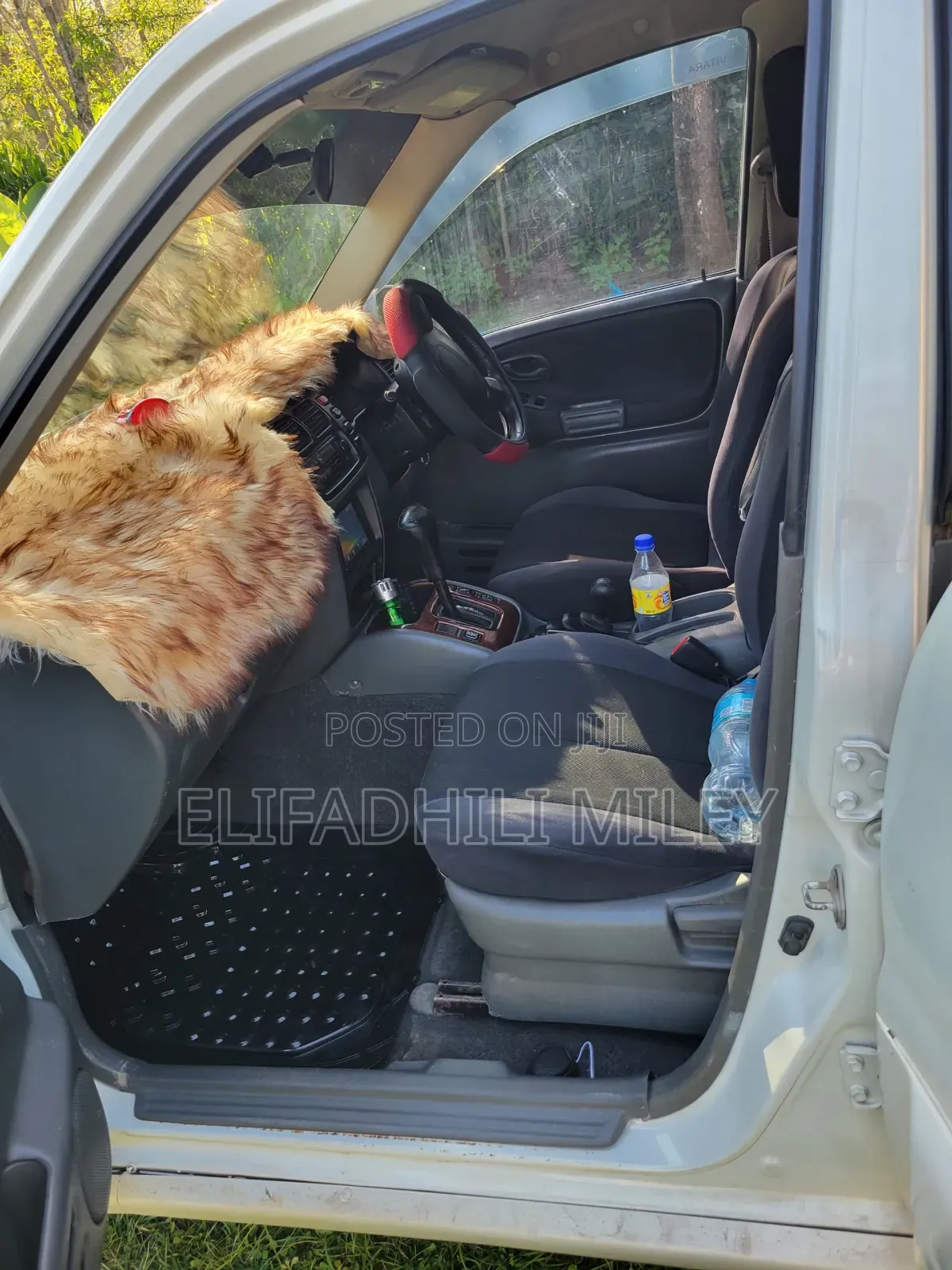 Suzuki Grand Vitara XL 7 2002 White