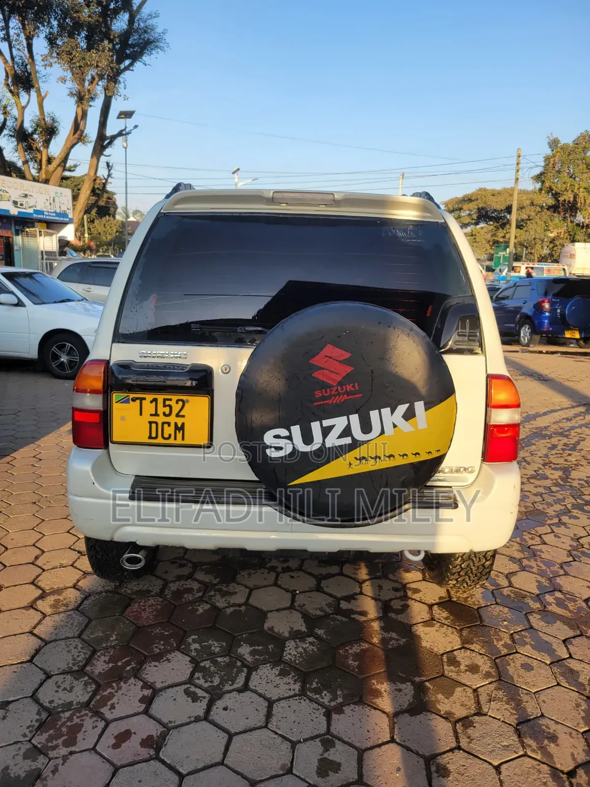 Suzuki Grand Vitara XL 7 2002 White