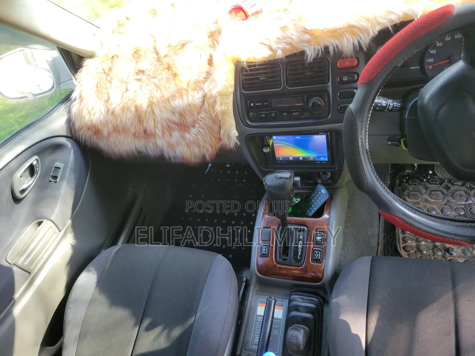 Suzuki Grand Vitara XL 7 2002 White