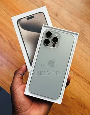 New Apple iPhone 15 Pro Max 256 GB Silver
