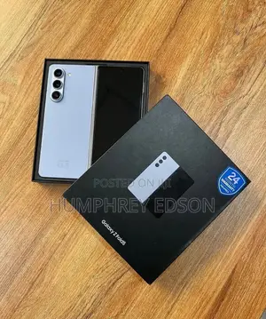 New Samsung Galaxy Z Fold 5 256 GB White
