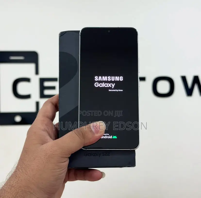 New Samsung Galaxy S22 5G 256 GB White