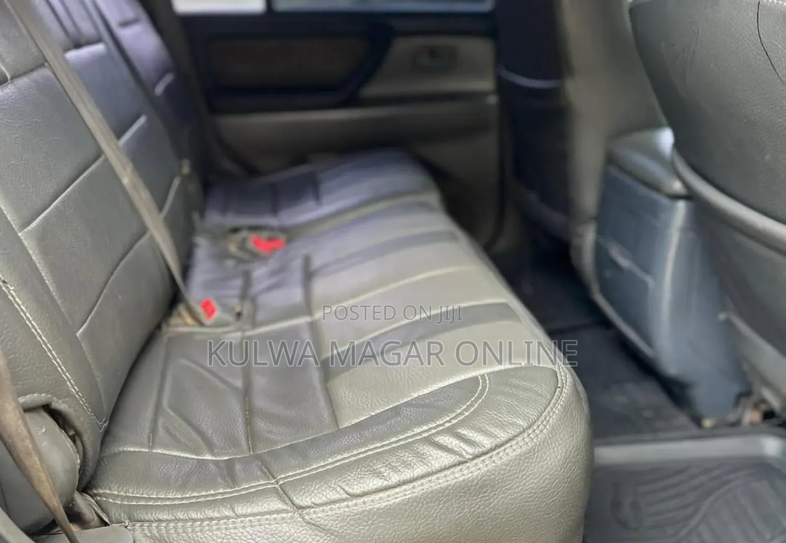 Toyota Land Cruiser 2000 White