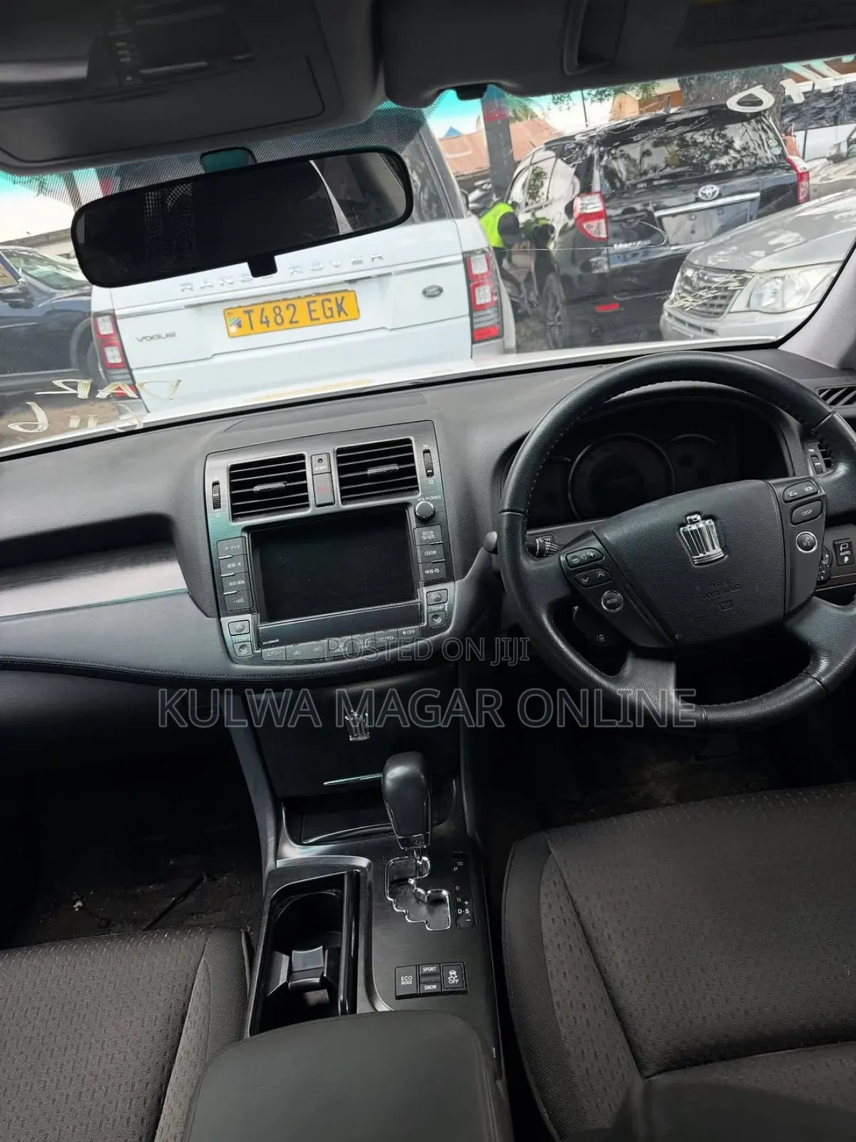 Toyota Crown 2009 White