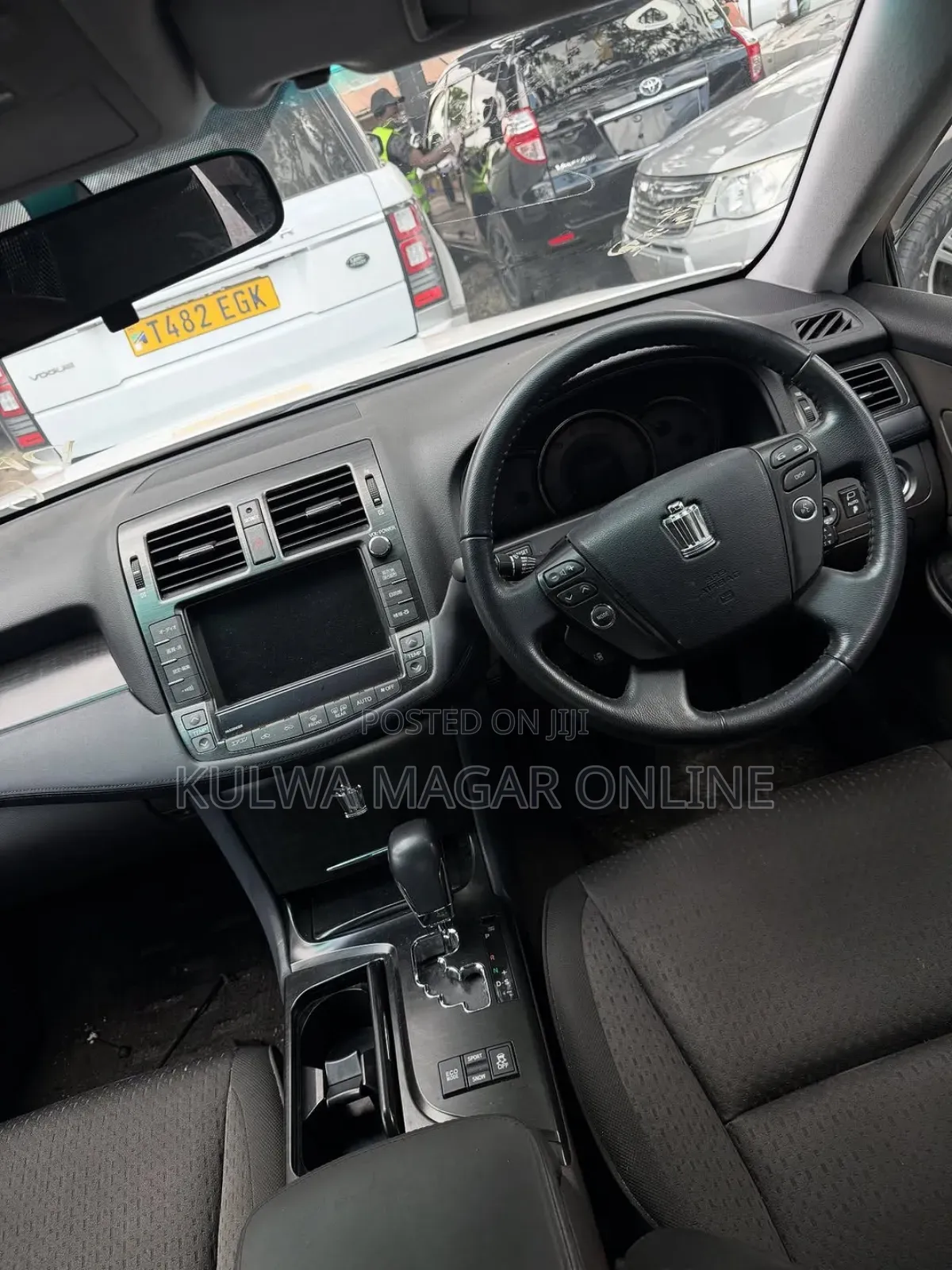 Toyota Crown 2009 White