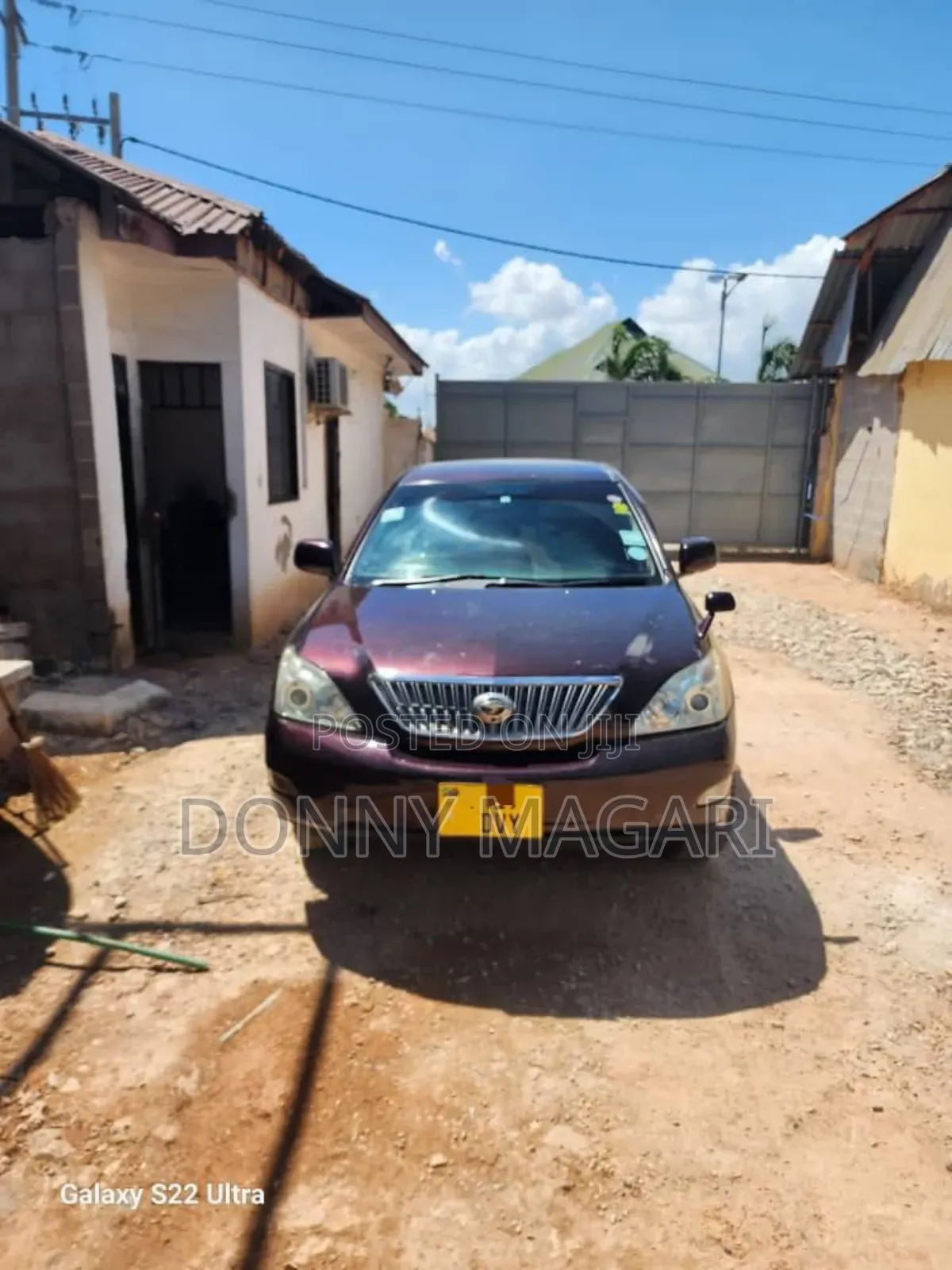 Toyota Harrier 2005 Maroon