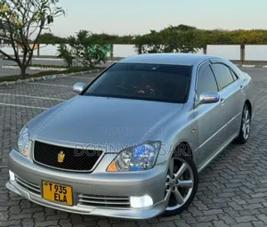 Toyota Crown 2004 Silver