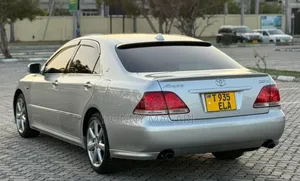 Toyota Crown 2004 Silver