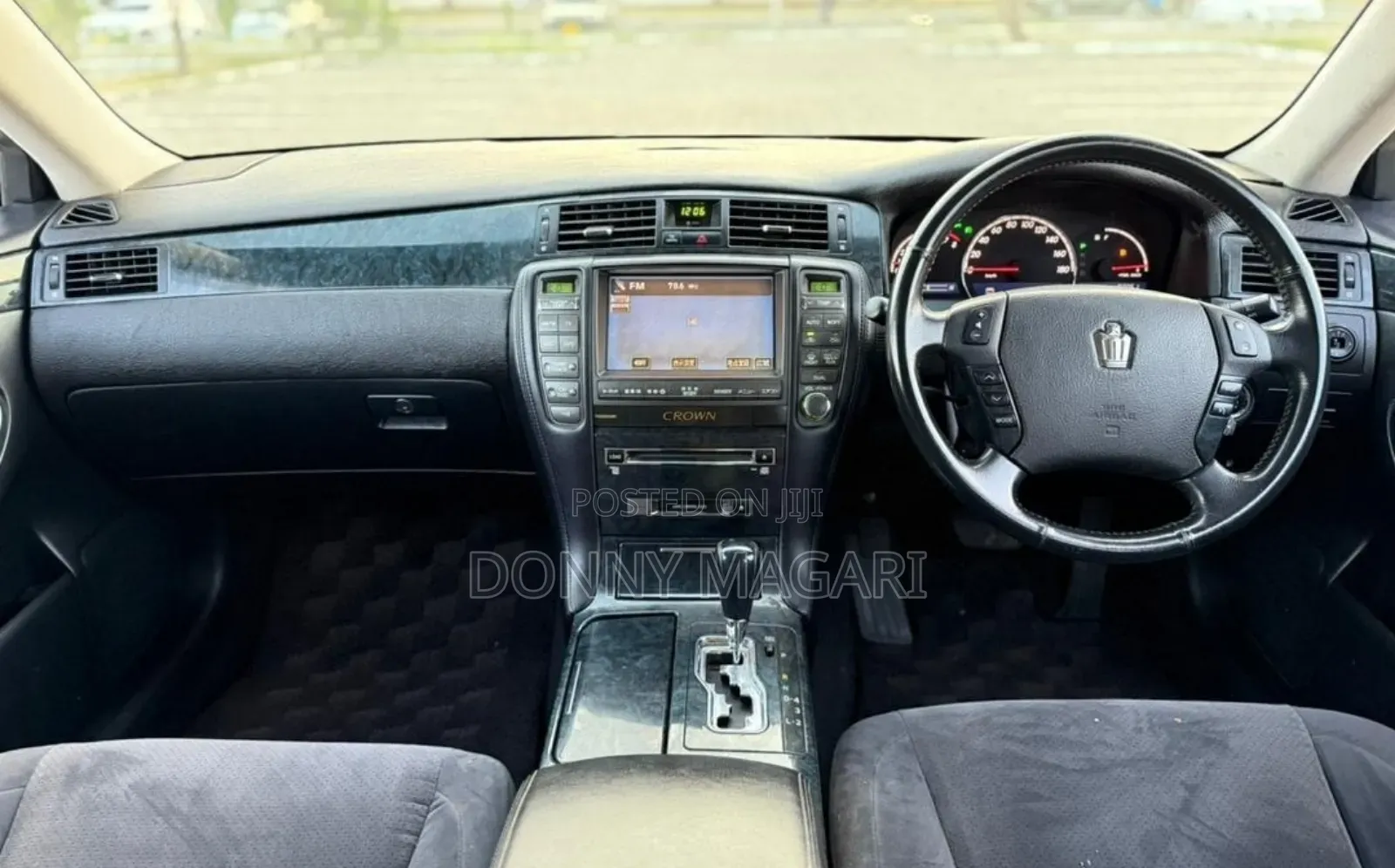 Toyota Crown 2004 Silver