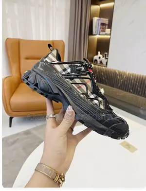 Burberry Arthur Sneaker New Collection in Stock Size 40–45