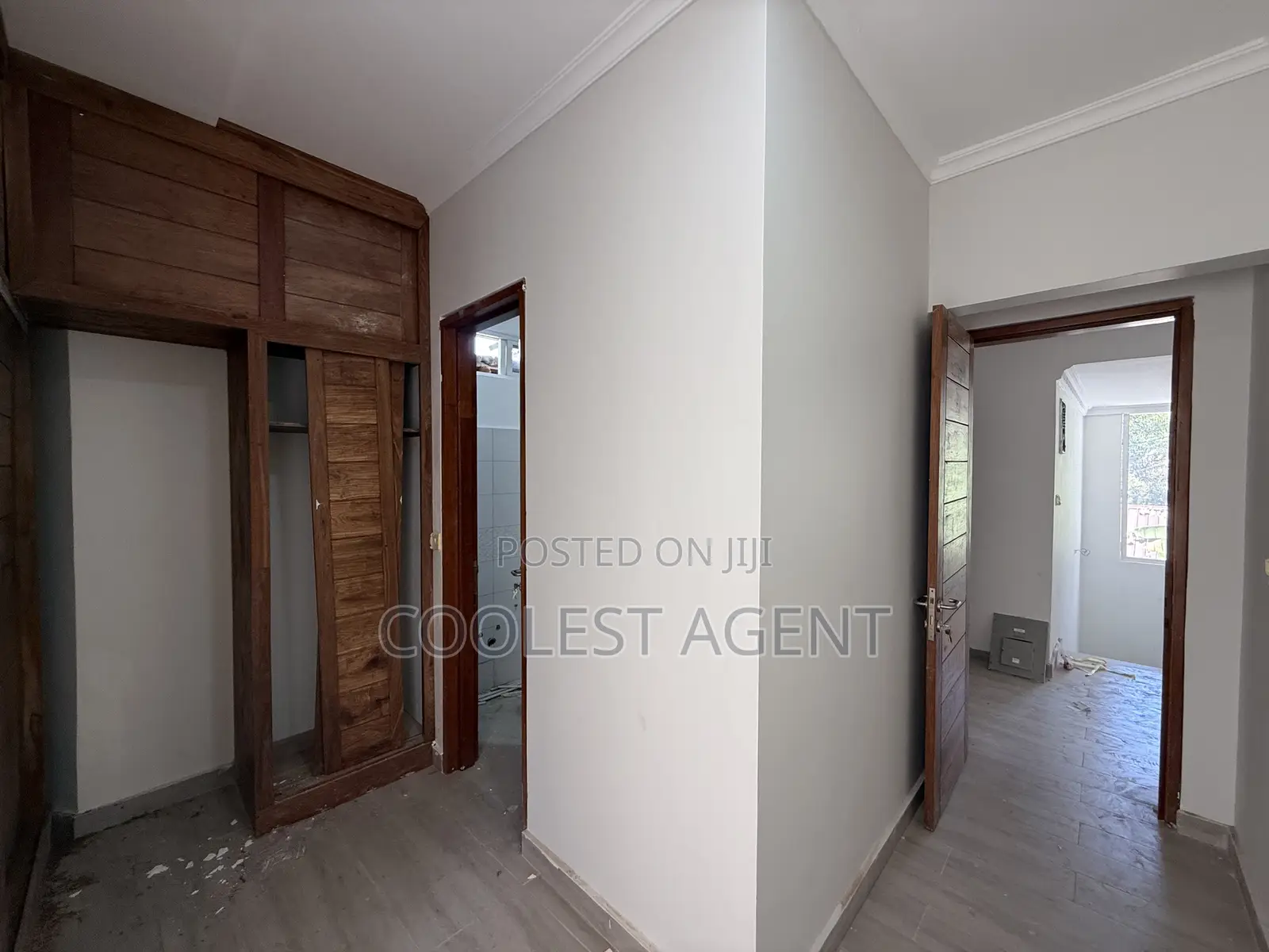 5bdrm Bungalow in Coolest Estate, Oyster Bay for rent
