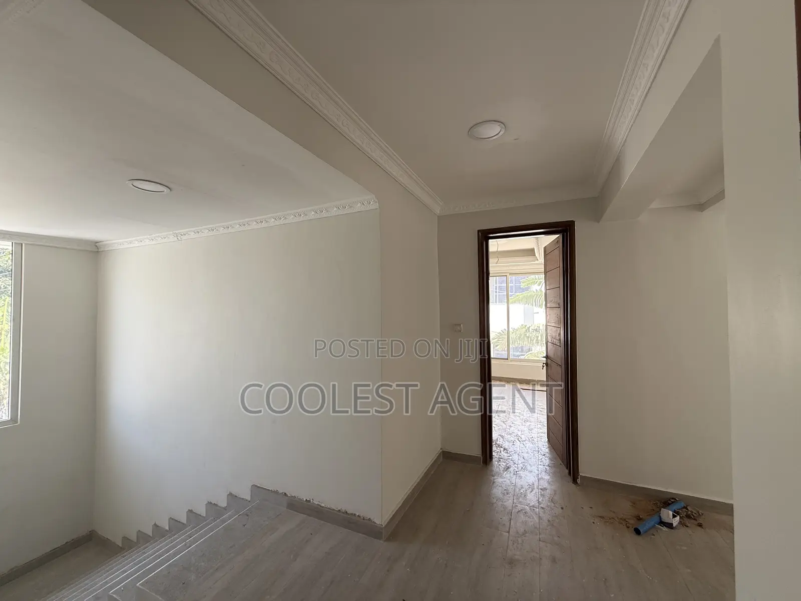5bdrm Bungalow in Coolest Estate, Oyster Bay for rent