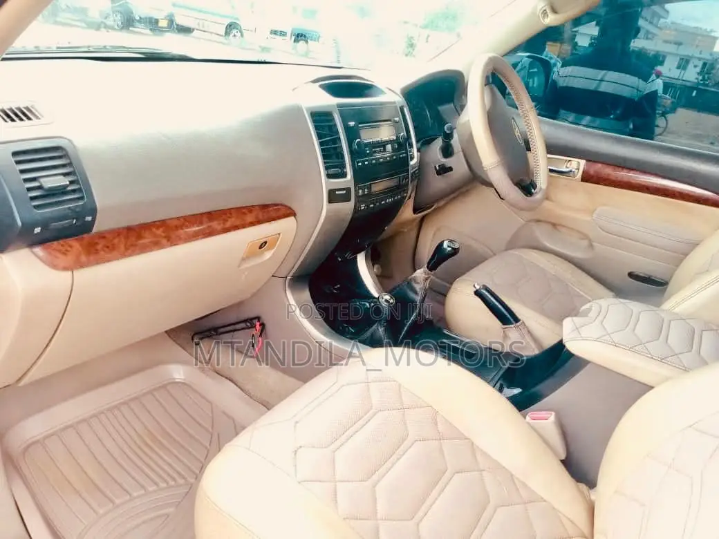 Toyota Land Cruiser Prado 3.0 D-4D 3dr 2005 Silver