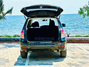 Subaru Forester 2011 Black