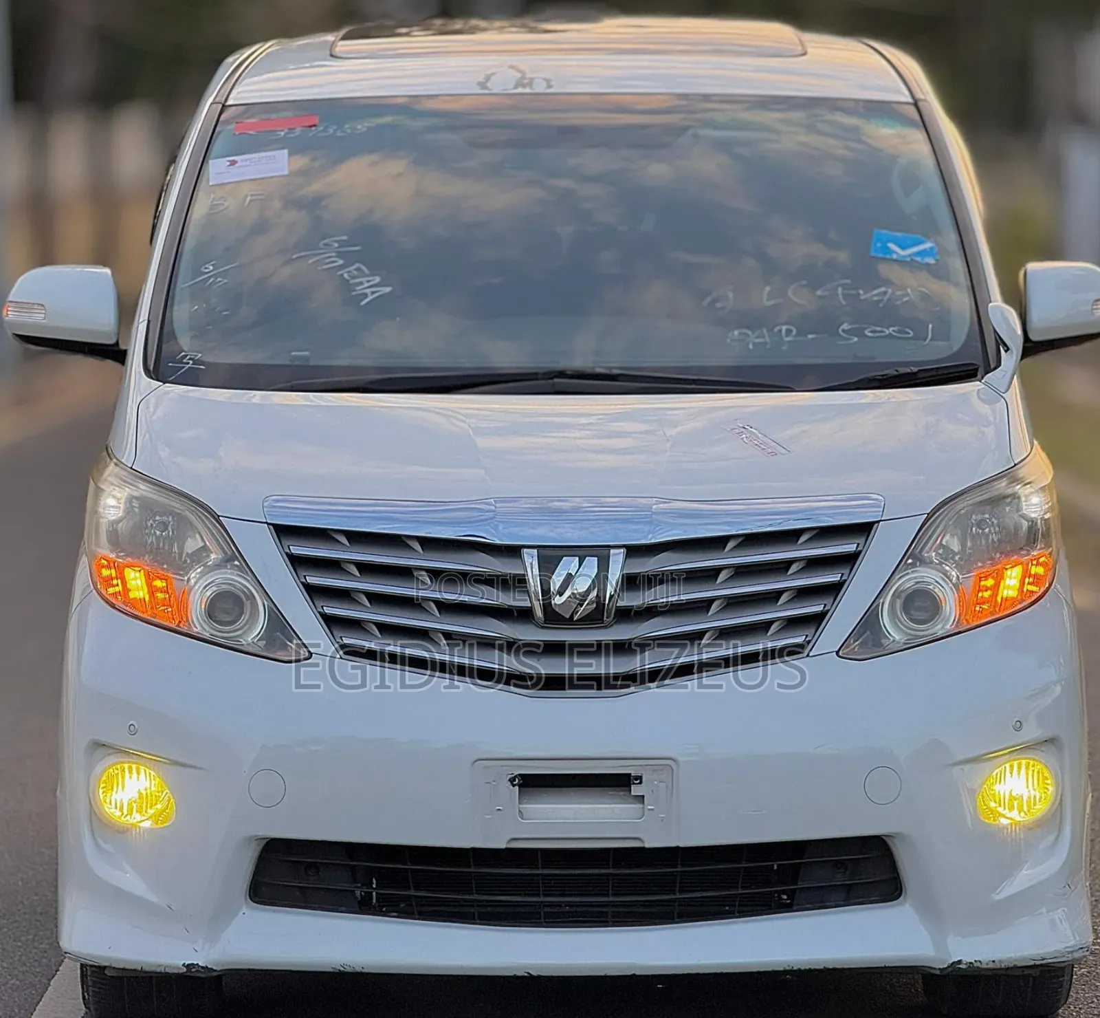Toyota Alphard 2009 White