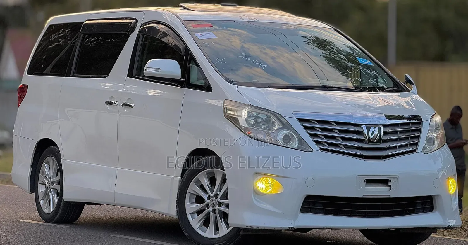 Toyota Alphard 2009 White