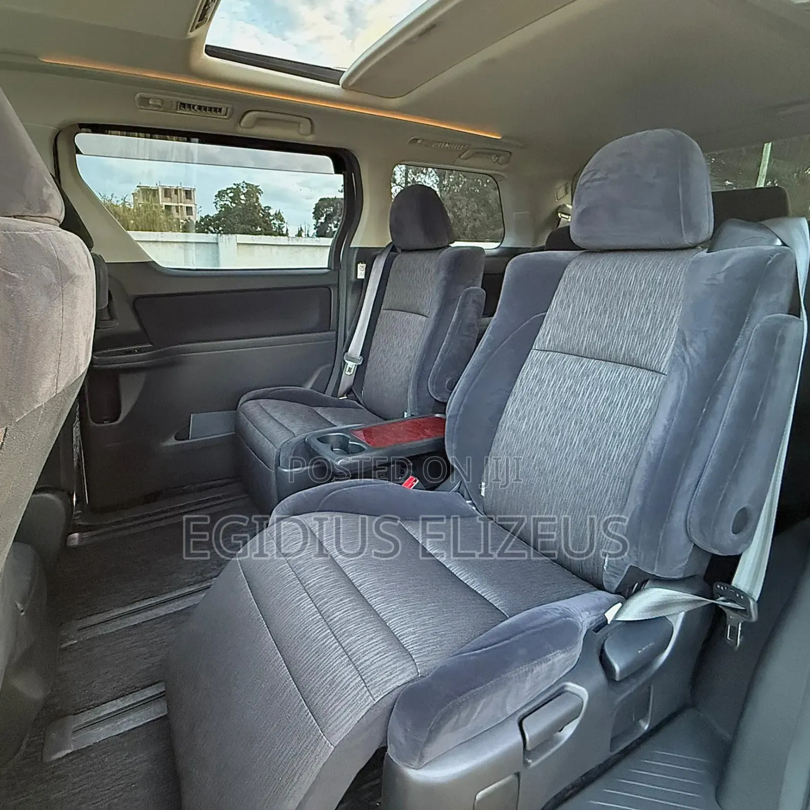 Toyota Alphard 2009 White
