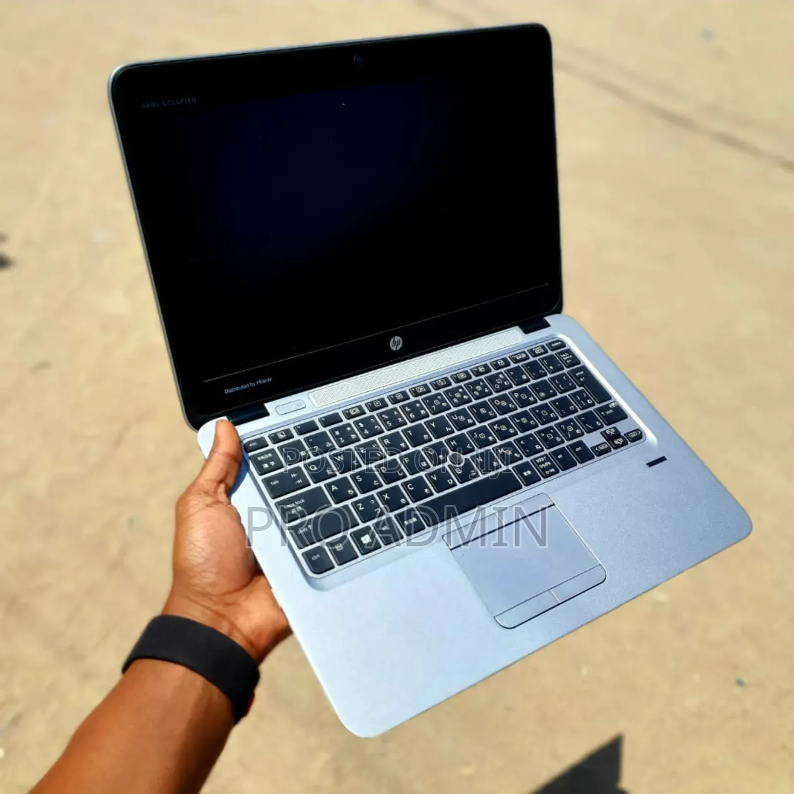 Laptop HP EliteBook 820 G3 8GB AMD A10 HDD+SSD 500GB