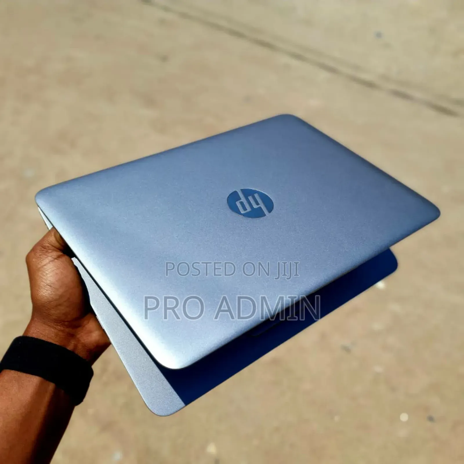 Laptop HP EliteBook 820 G3 8GB AMD A10 HDD+SSD 500GB