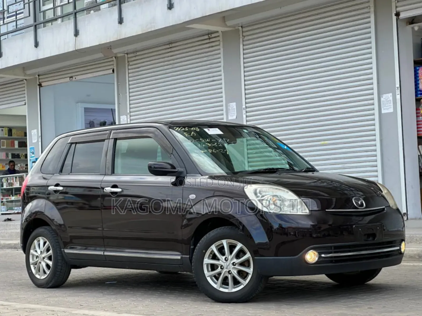 Mazda Verisa 2010 Maroon