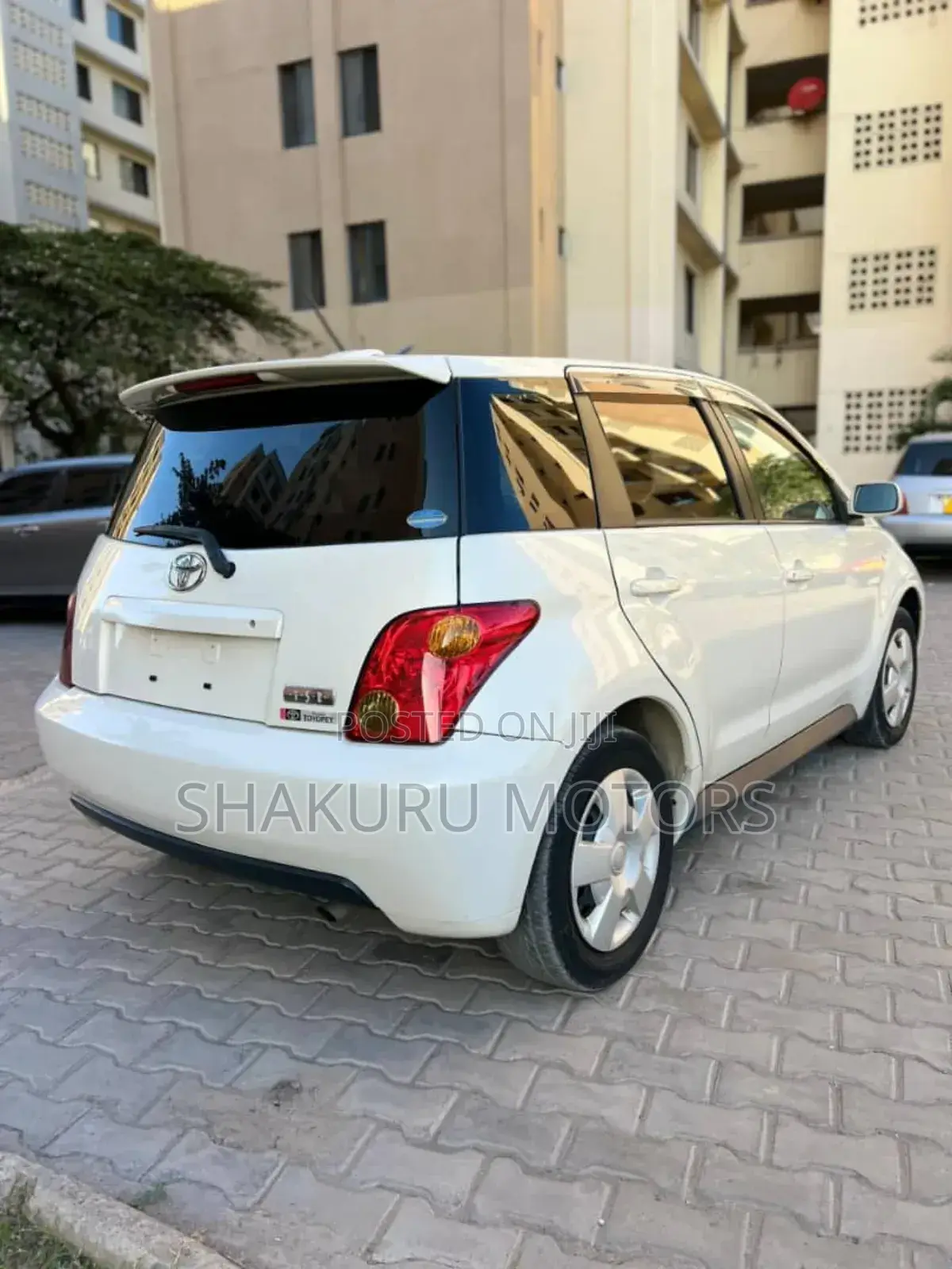 Toyota IST 2003 White