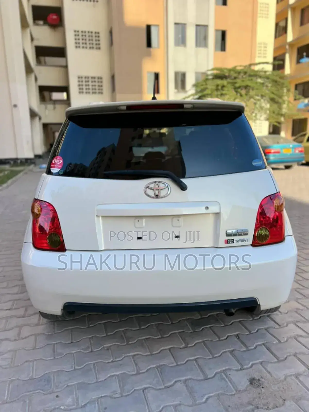 Toyota IST 2003 White