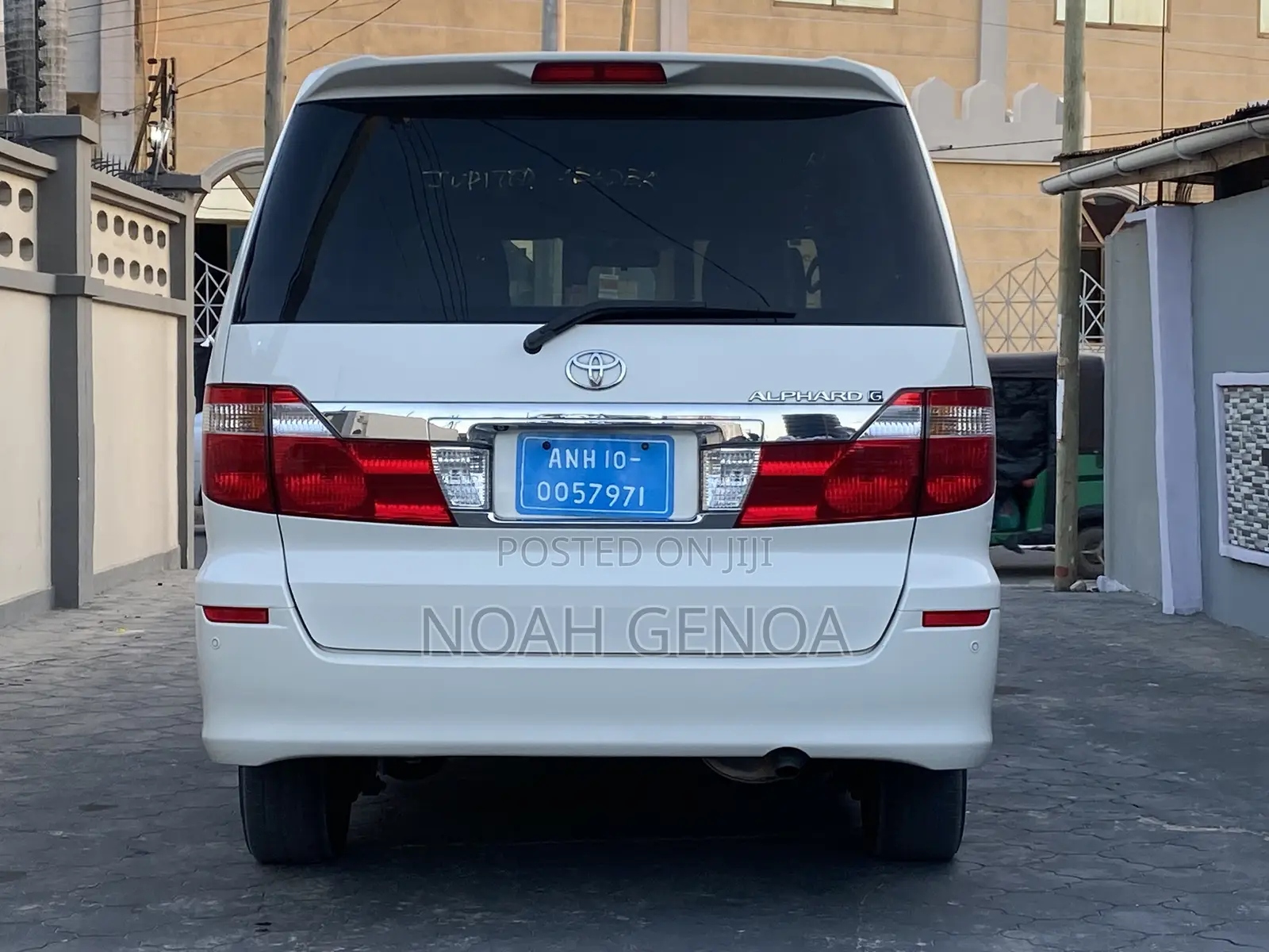 Toyota Alphard 2.4 Petrol AWD 2004 White