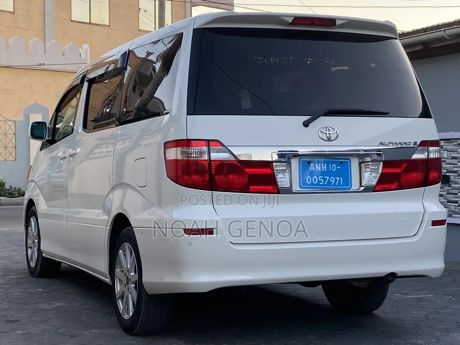 Toyota Alphard 2.4 Petrol AWD 2004 White