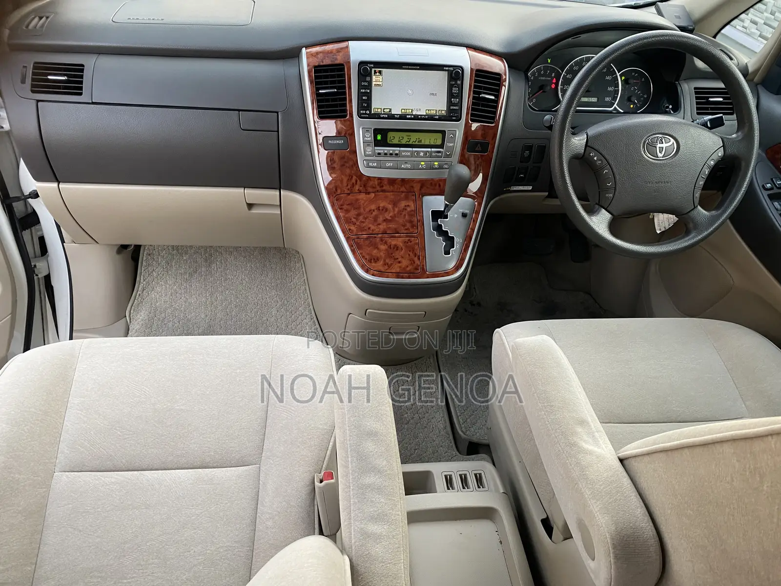 Toyota Alphard 2.4 Petrol AWD 2004 White